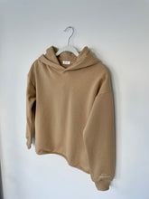 Load image into Gallery viewer, C A R A M E L