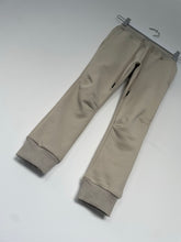 Load image into Gallery viewer, O Y S T E R